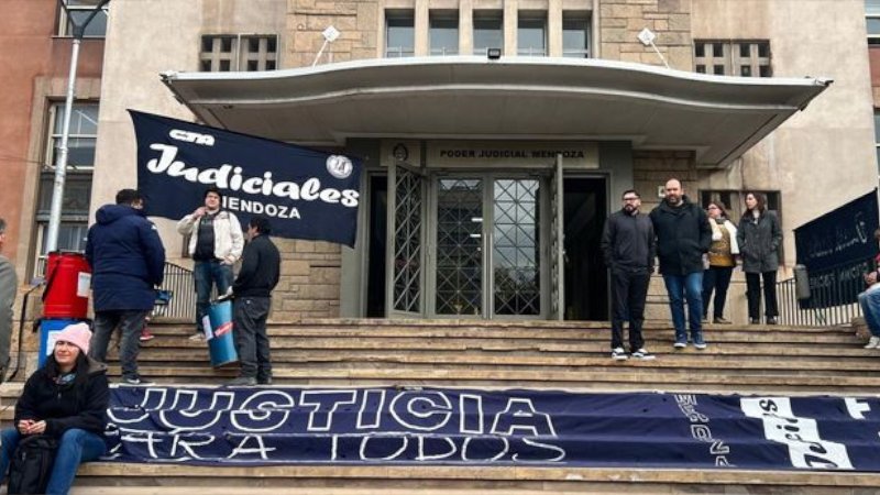 Trabajadores Judiciales de Mendoza continúan de paro