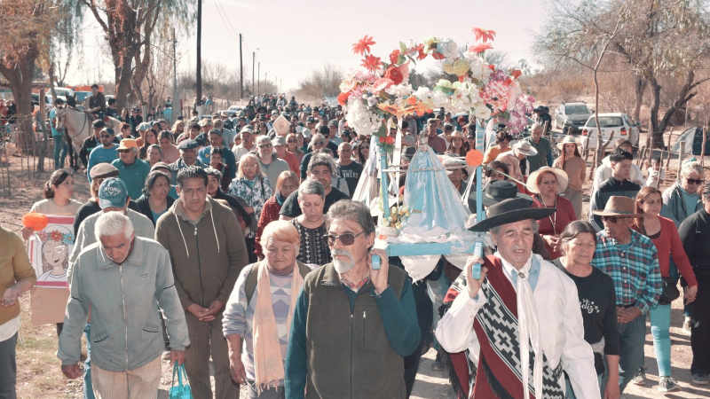 La procesión encabezada con la Virgen del Tránsito